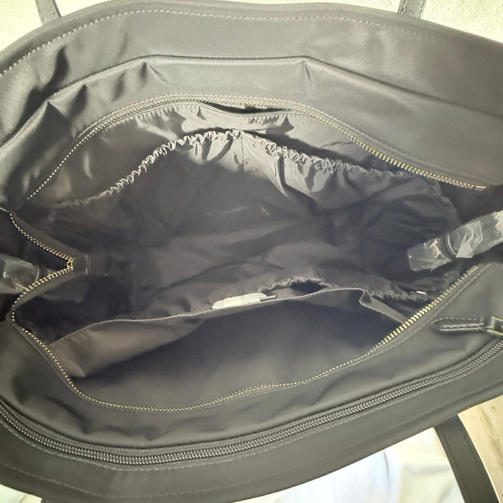 Kate Spade New York Black Nylon Tote Diaper Bag Leather Accents Shoulder Strap - Picture 4 of 7